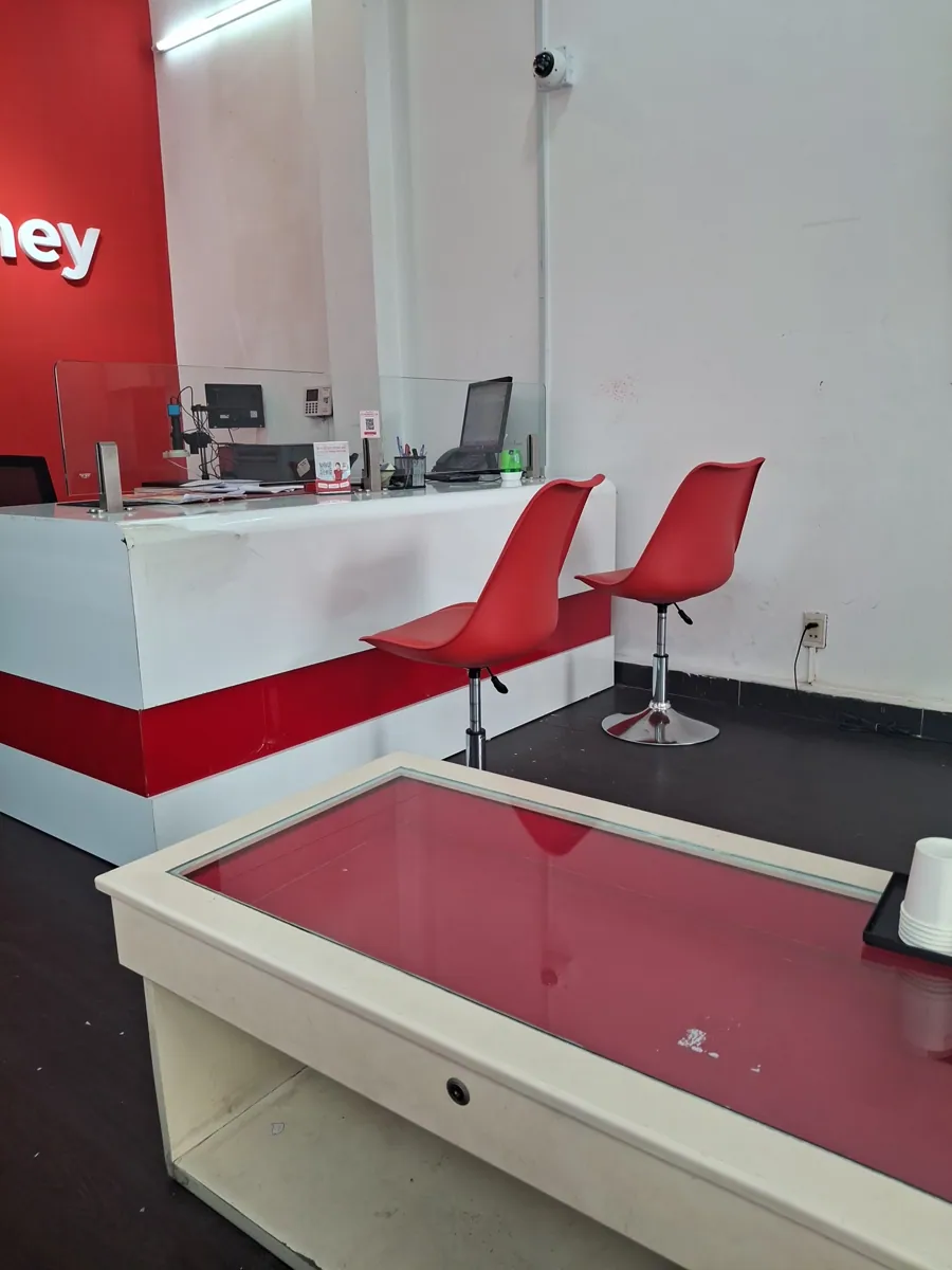 VietMoney – Khánh Hội, Phường Khánh Hội – ảnh 1