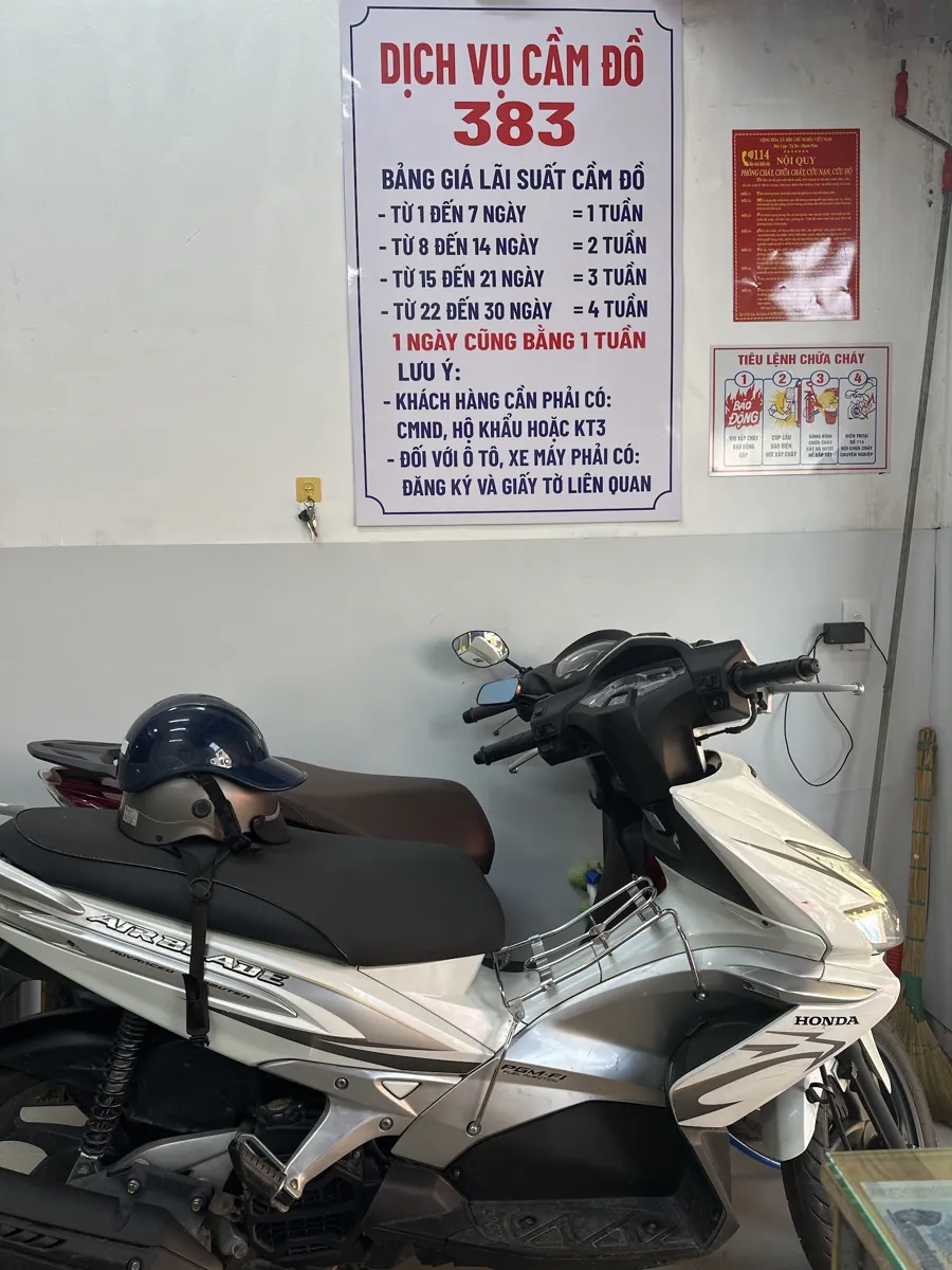 Cửa Hàng Cầm Đồ – ảnh 3